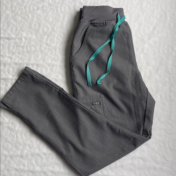 Figs Women’s Catarina One-Pocket Scrub Top Small - Picture 5 of 8